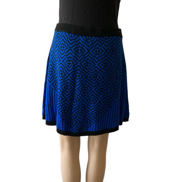 Romeo & Juliet Couture Diamond Striped Size M Sweater Mini Skirt - Picture 3 of 10